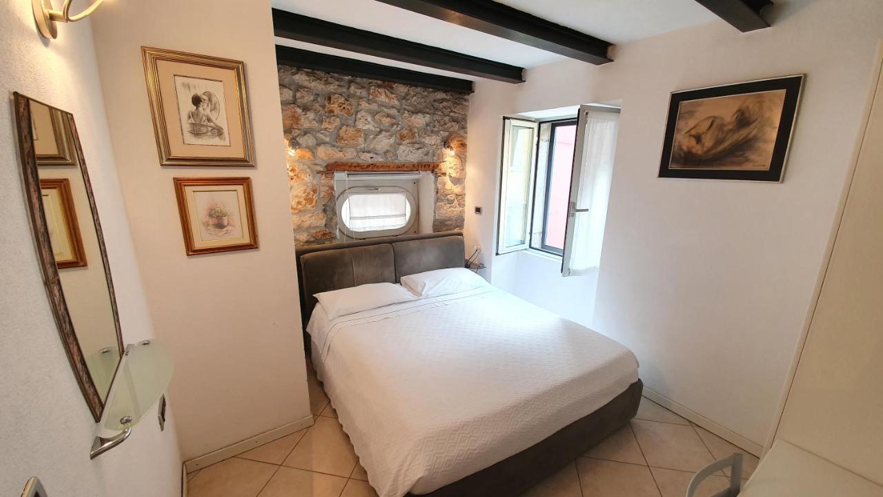 Apartments Villa Ernesta 로비니 외부 사진
